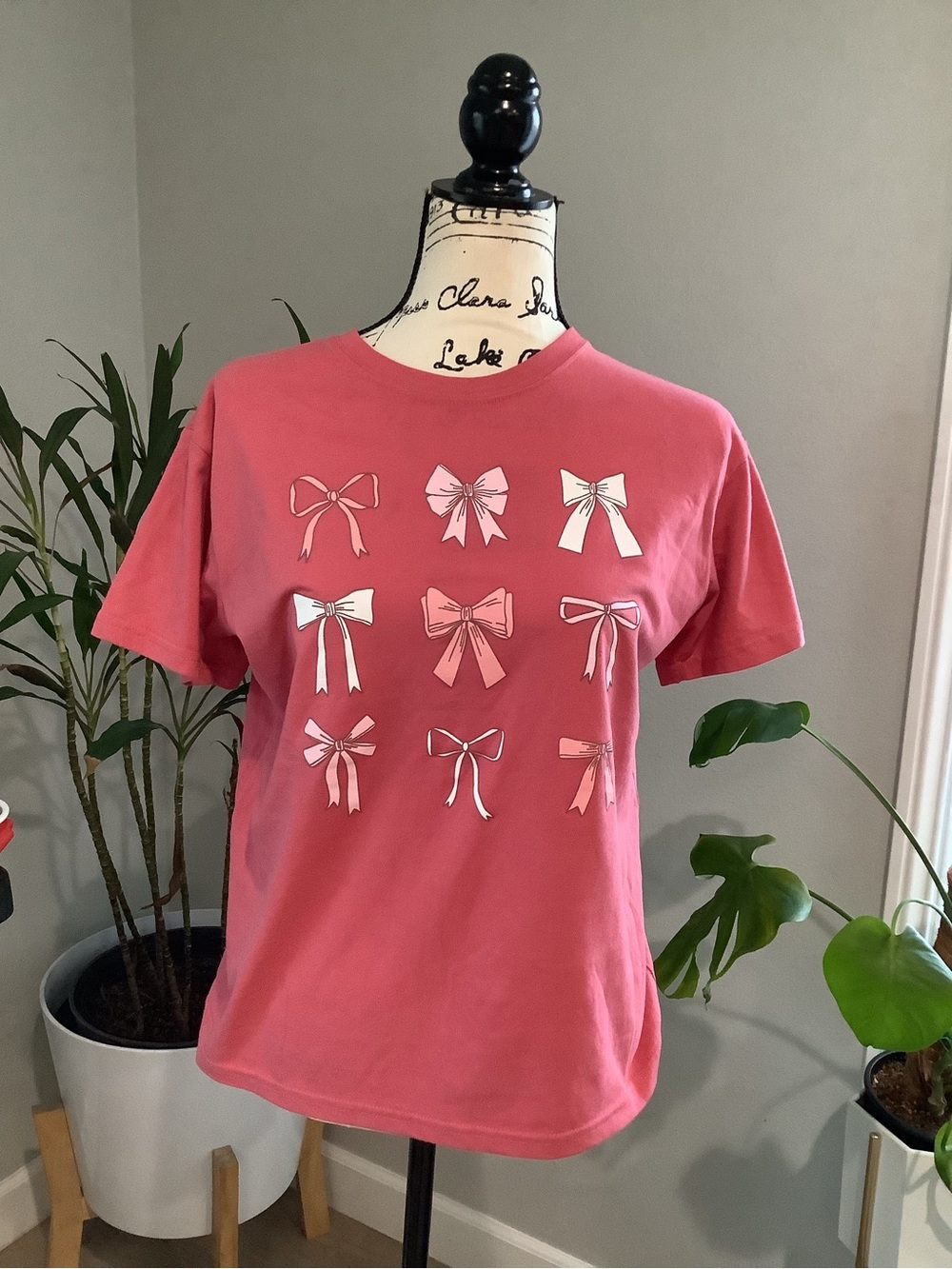 Mighty Fine Pink Bow Graphic Short Sleeve Tee NWOT